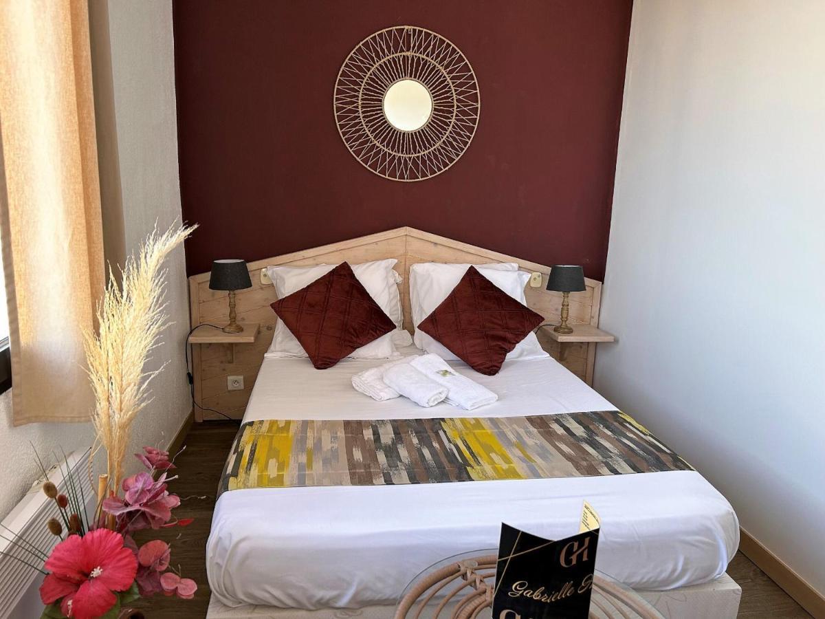 Gabrielle Hotel Aiguines Phòng bức ảnh
