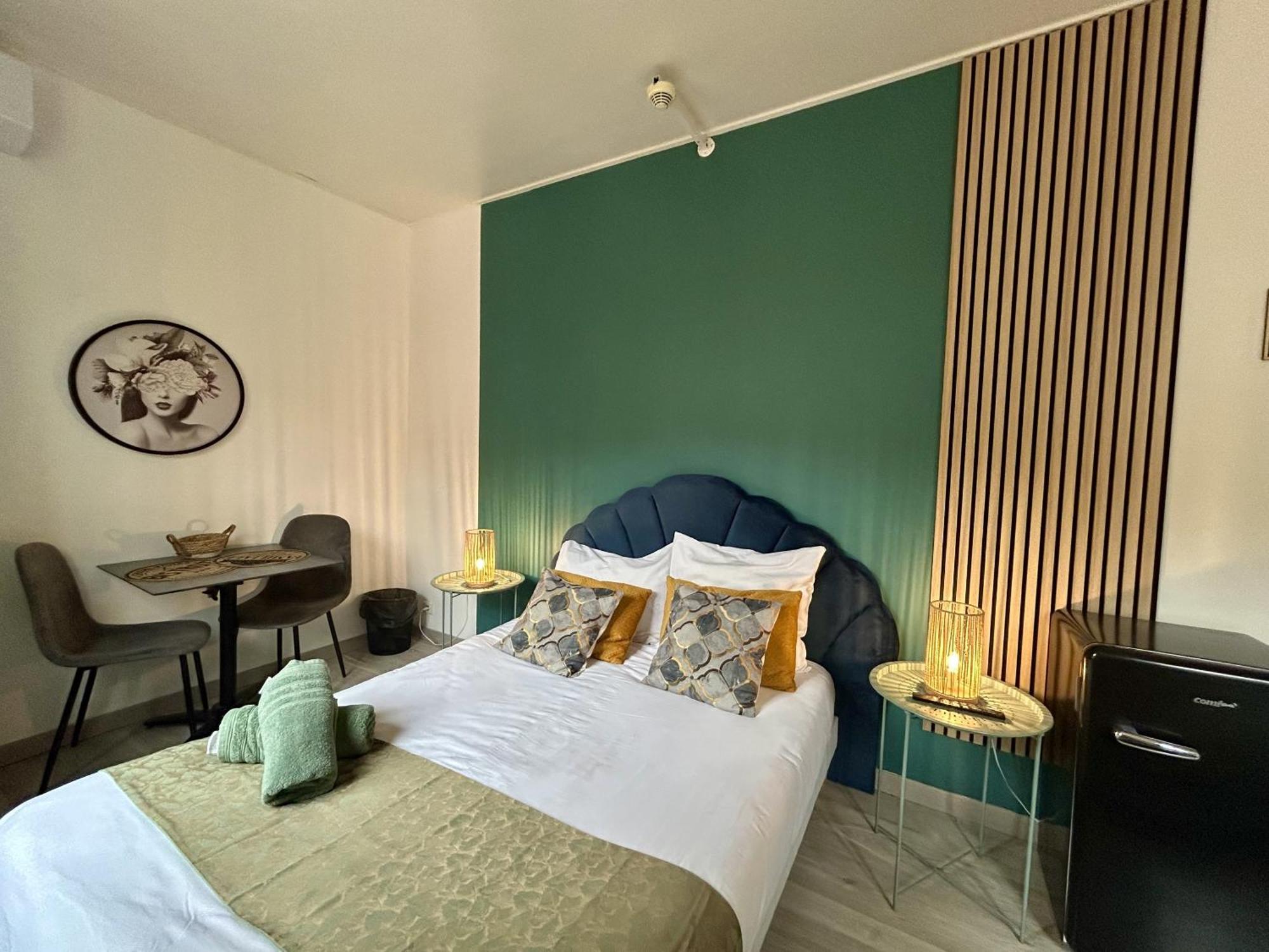 Gabrielle Hotel Aiguines Phòng bức ảnh