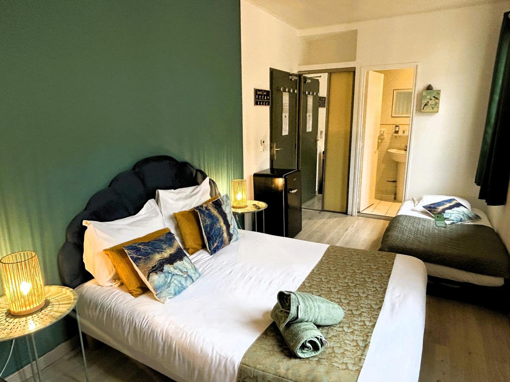 Gabrielle Hotel Aiguines Phòng bức ảnh